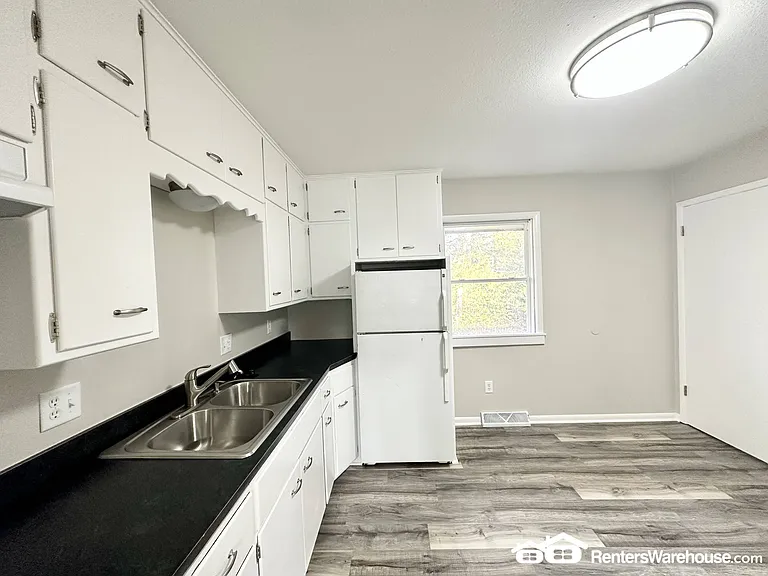 3315 SE 4th St — Photo 11
