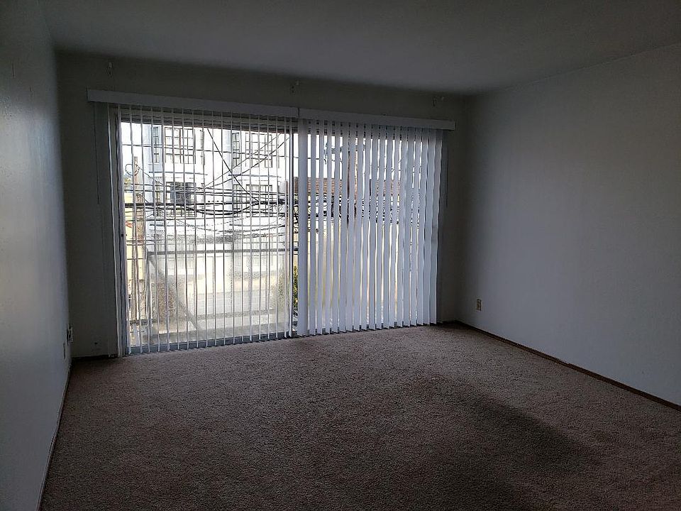 1st image of 2929 Clement St APT 3