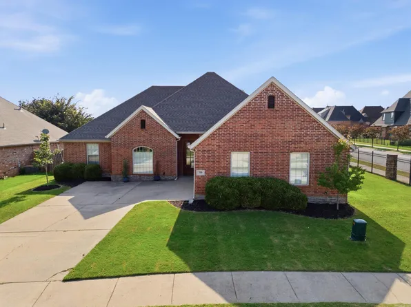700 SW Sterling Pl, Bentonville, AR 72712