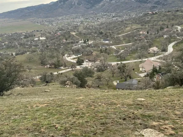 29661 Alejandro Ct #12, Tehachapi, CA 93561