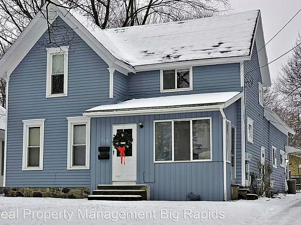 1st image of 209 Sanborn Ave #2