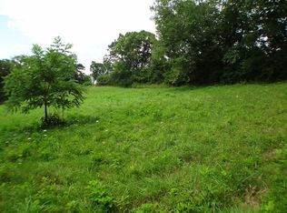 9 Porter Creek Dr, Franklin, NC 28734