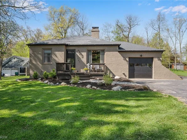 1791 E Sprague Rd, Independence, OH
