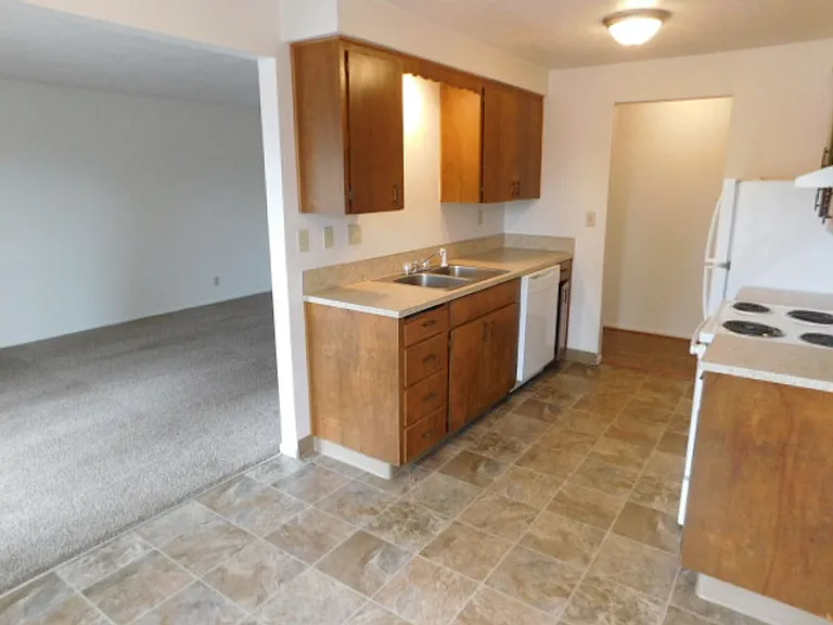 1125 Wyatt Ave — Photo 11