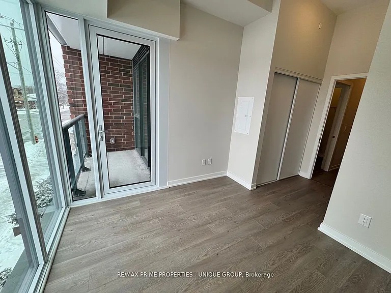 201 Brock St S #104 — Photo 7