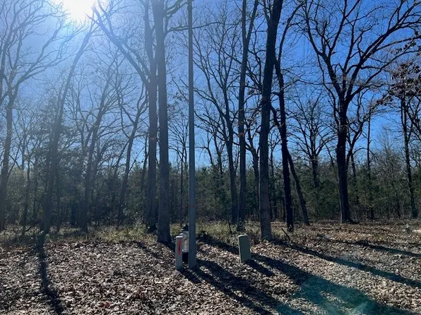 208 & 210 Chateau Pl, Paris, TX 75460