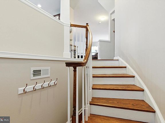 2nd image of 407 Ellison Dr