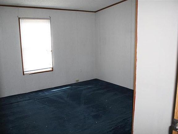 3rd image of 50 Shelby St