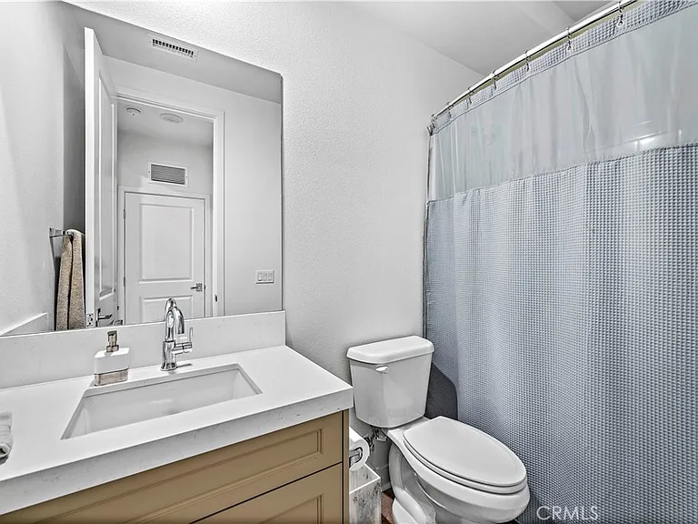 1309 Doheny Way — Photo 33