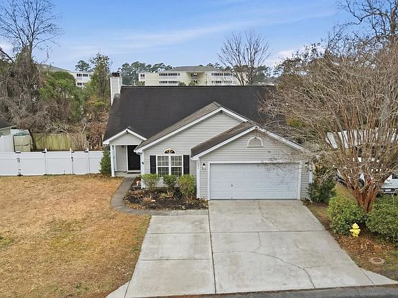 2nd image of 4414 Barcelona Ln.