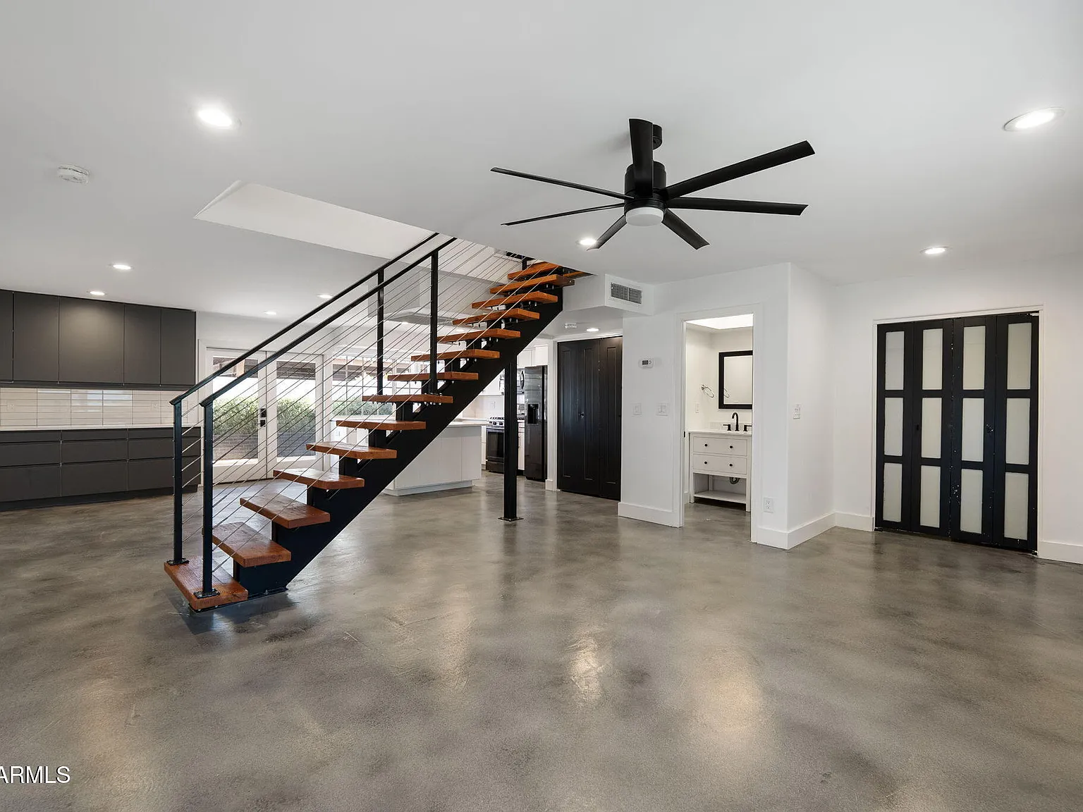 3 bed, 2.5 bath, 1656 sqft, $3,399 — Photo 1