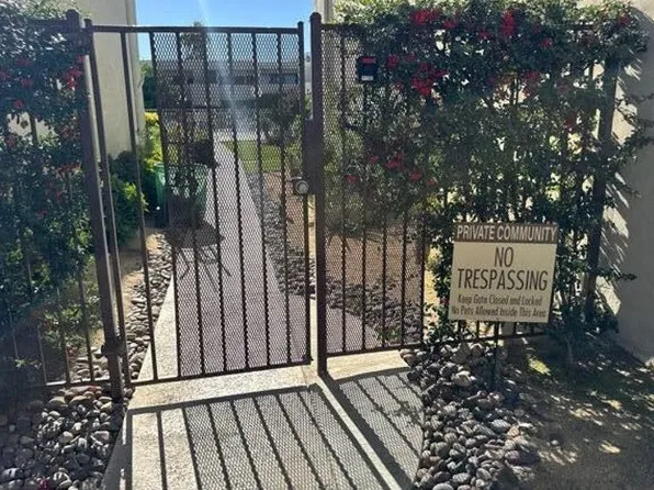 1655 E Palm Canyon Dr Unit 205, Palm Springs, CA 92264