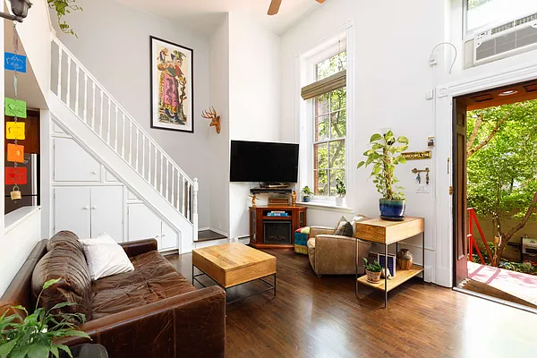 Sold by Compass | media 14