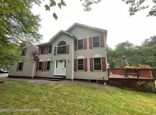 76 Parker Trl, Albrightsville, PA 18210
