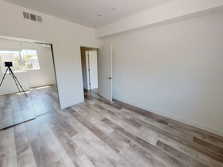 12905 Landale Street — Photo 10