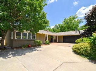 2433 Shannondale Rd, Ann Arbor, MI 48104