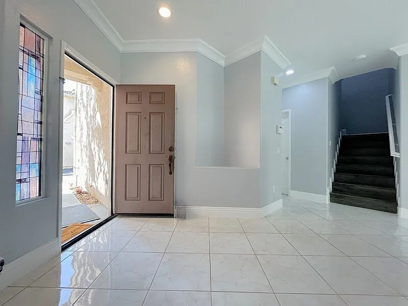 4 bed, 2.5 bath, 1861 sqft, $4,195 — Photo 4
