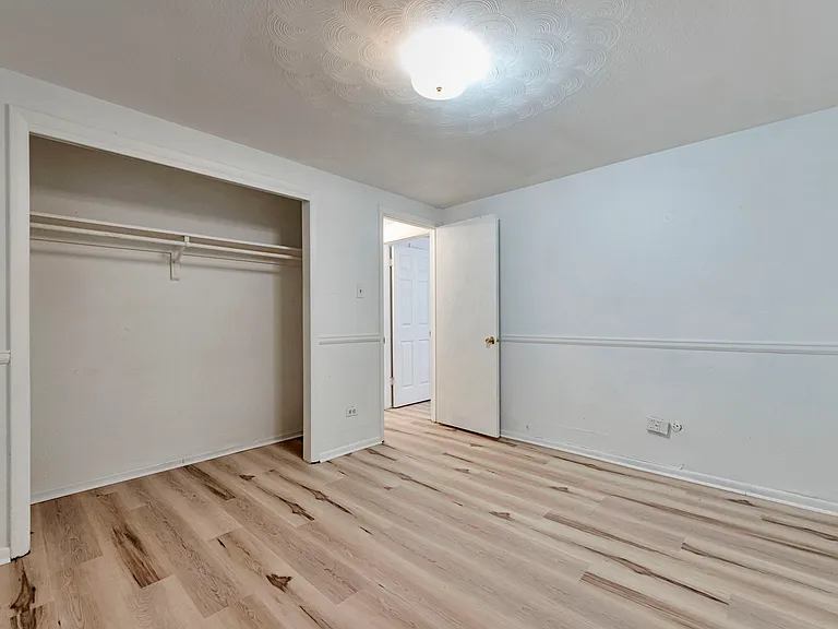11521 W 61st Pl — Photo 14