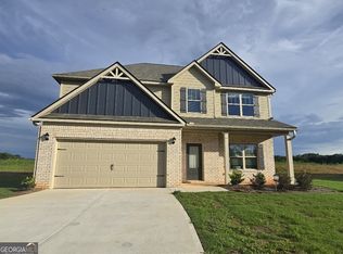 1792 E McIntosh Rd, Griffin, GA 30223