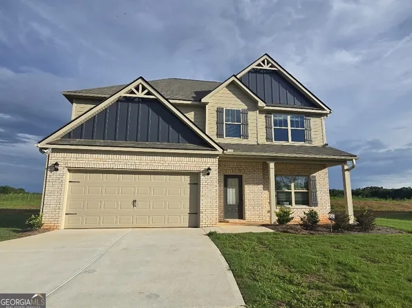 1792 E McIntosh Rd, Griffin, GA 30223