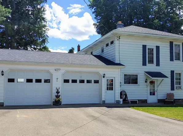 17 Pierpont Ave, Malone, NY 12953