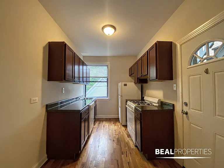 1313-21 Oak Ave — Photo 19