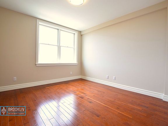 4th image of 439 Knickerbocker Ave #5E