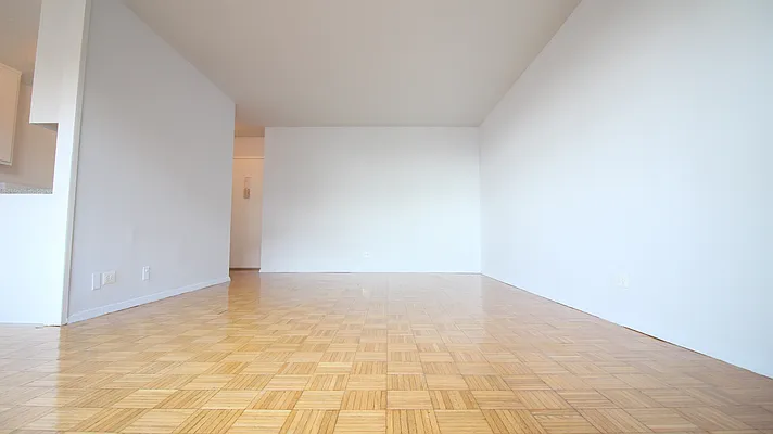 Rented by Corcoran | media 18