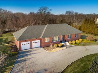 53 S Cliff Dr, Narragansett, RI 02882