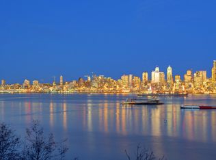 1720 Victoria Ave SW, Seattle, WA 98126