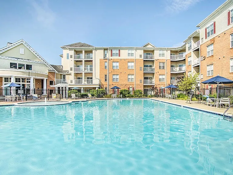 Concord Park Apartments — Photo 10