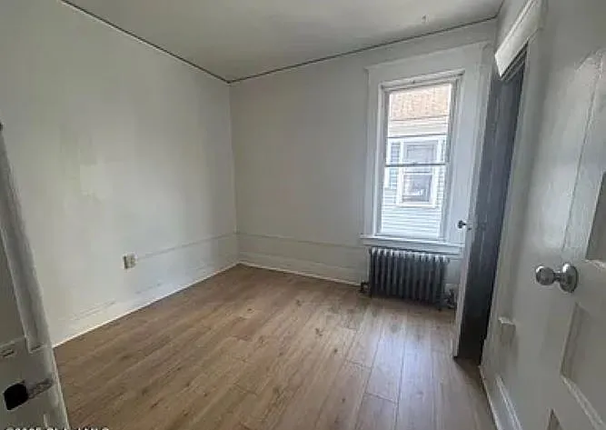 361 Manning Blvd #2 — Photo 10