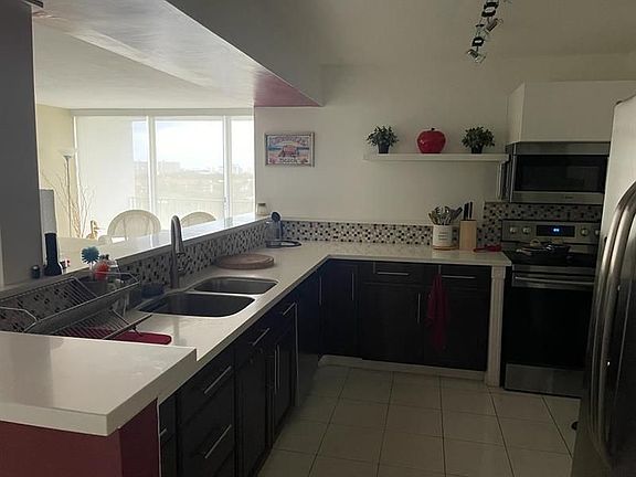 4th image of 400 Leslie Dr APT 807