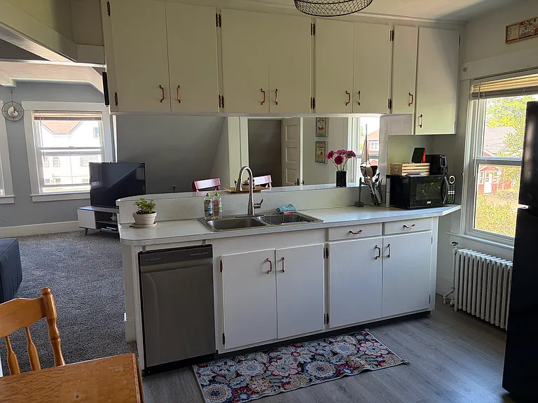 709 2nd Ave #B — Photo 6
