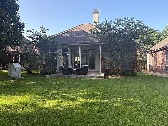 4th image of 6126 Beechgrove Ln