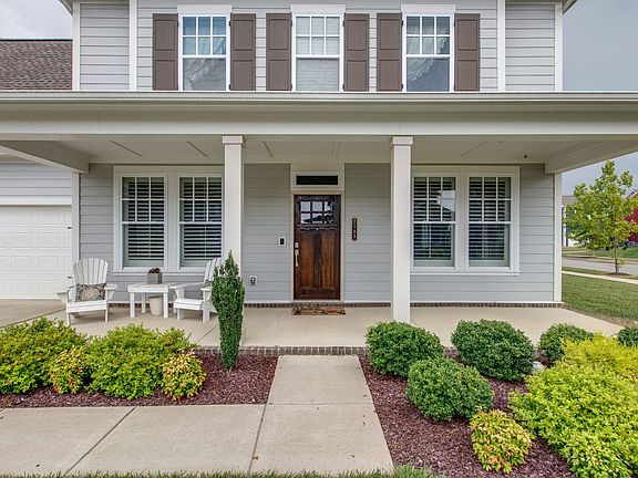 2nd image of 2733 Americus Dr