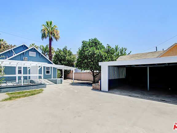 5th image of 991 W Rialto Ave