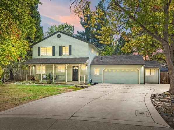 12950 Mott Ct, Auburn, CA 95603