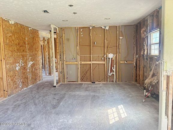 4th image of 3405 Felias Rd