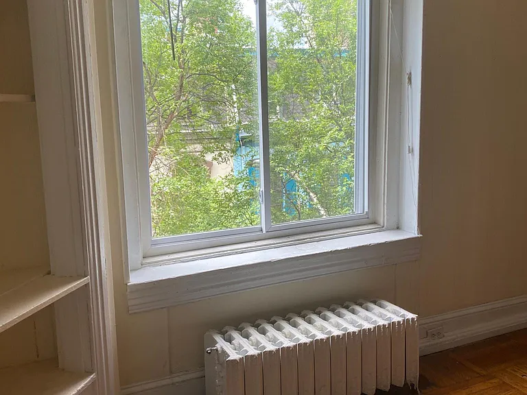 237 S 21st St #6 — Photo 3