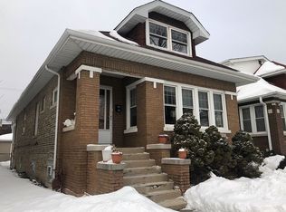 5030 W Dakin St, Chicago, IL 60641