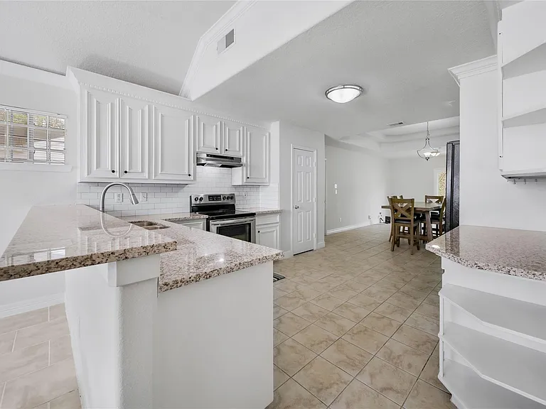 4943 Gammage St — Photo 5