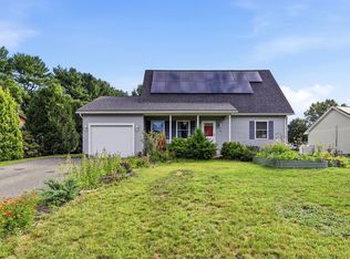 9 Sarah Ln, Belchertown, MA 01007