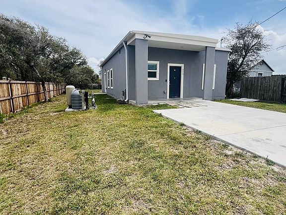 2nd image of 820 Ruby Allen St