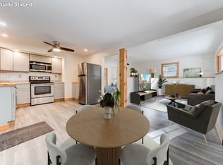 424 Saybrook Rd, Haddam, CT 06438