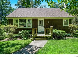 3841 Valleyview St, Mohegan Lake, NY 10547