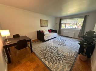 4570 Macarthur Blvd NW APT G2, Washington, DC 20007