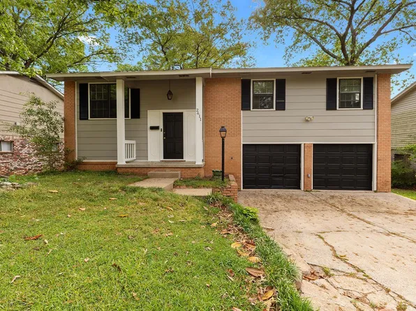 2611 Elkhart Dr, Little Rock, AR 72204