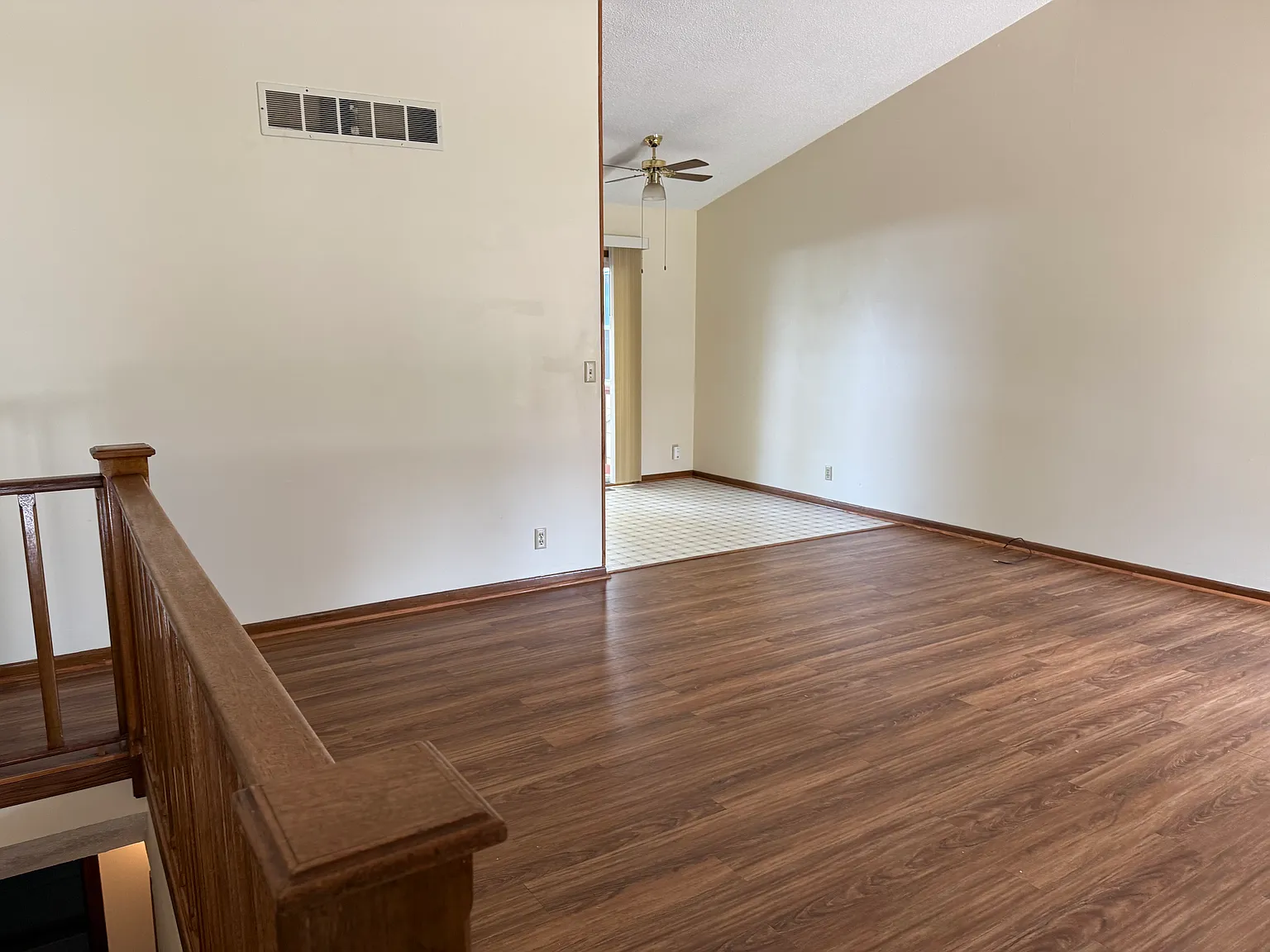 3 bed, 925 sqft, $1,550 — Photo 3
