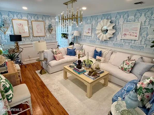 21 Mount Street #B-3, Bay Head, NJ 08742